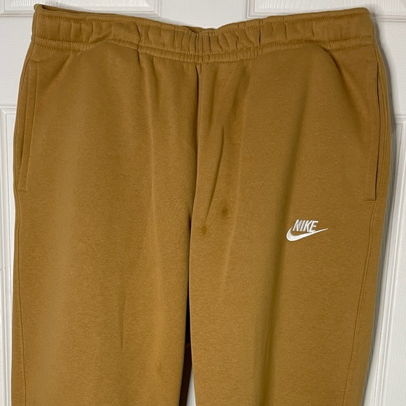Nike Sweatpants - Picture 1 of 3